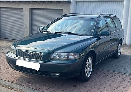 Volvo V70 2.4