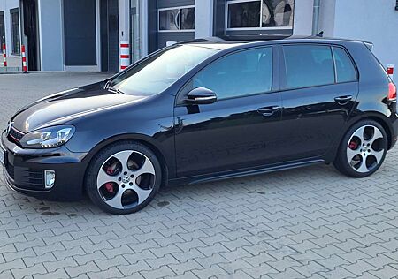 VW Golf GTI Volkswagen Golf 2.0 GTI DSG