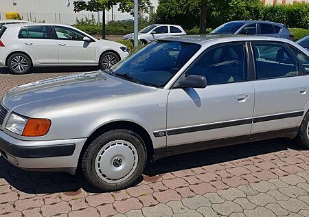 Audi 100 2.6 E