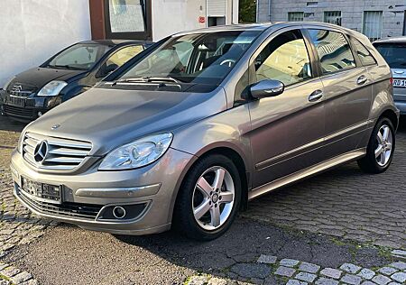 Mercedes-Benz B 200 CDI (245.208)