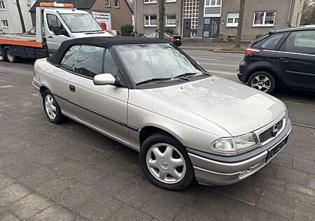 Opel Astra Cabrio 1.6i Bertone Edition Leder/SHZ/e.Dach