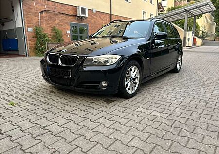 BMW 320d 320 DPF Touring Aut. Edition Fleet