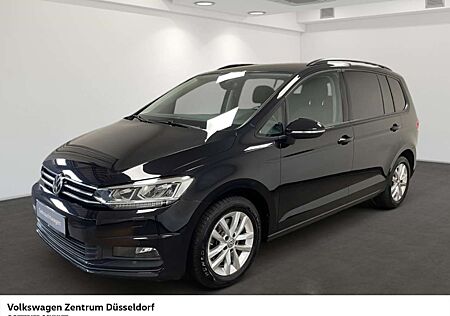 VW Touran Volkswagen 1.5 TSI Comfortline Navigation 7-Sitzer
