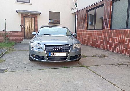 Audi A8 3.0 TDI DPF quattro