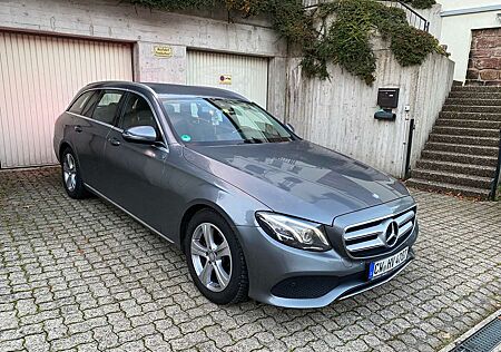 Mercedes-Benz E 220 d T 9G-TRONIC Avantgarde