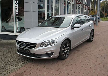 Volvo V60 D3 Geartronic Linje Svart/Schiebedach/PDC/Bi