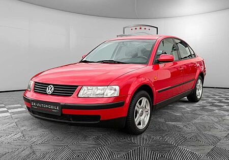 VW Passat Volkswagen 1.8 T Highline 2.HAND/ROT/CLIMATRONIC/TOP