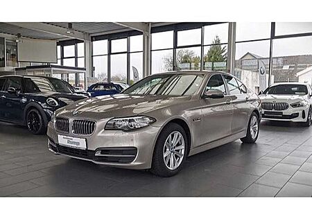 BMW 520 d Limousine Navi /AHK / Memory / HUD / PDC