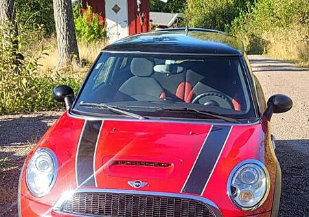Mini Cooper S 1.6i - 170