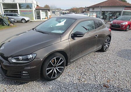 VW Scirocco Volkswagen 2.0 TSI (BlueMotion Technology)Clup