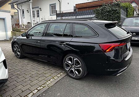 Skoda Octavia Combi 2.0 TDI DSG RS