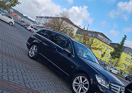 Mercedes-Benz C 180 T CGI BlueEFFICIENCY Avantgarde