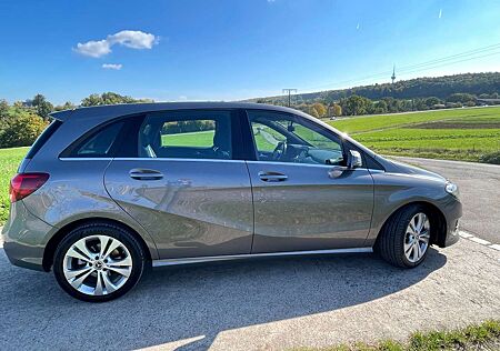 Mercedes-Benz B 180 B 180Urban