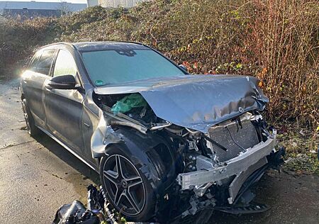 Mercedes-Benz C 300 de T AMG-LINE*LED*NIGHT*ACC*KAM*UNFALL