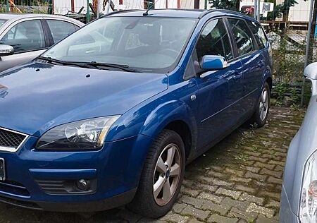 Ford Focus 1.6 Turnier Titanium * Navi, Klimaautom.