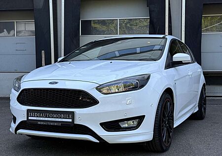 Ford Focus ST-Line Xenon Navi Lenkradheizung PDC