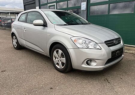 Kia Cee'd Ceed / 1.6 Vision Scheckheft Klima Sitzheizung Multi