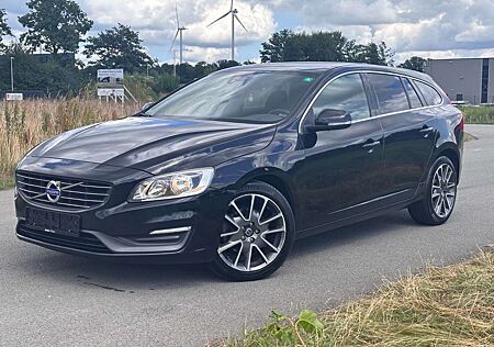 Volvo V60 2,0d aut.Momentum-Eur6-Navi-Ahk-Alu