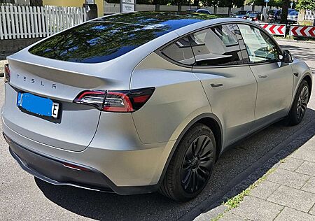 Tesla Model Y RWD