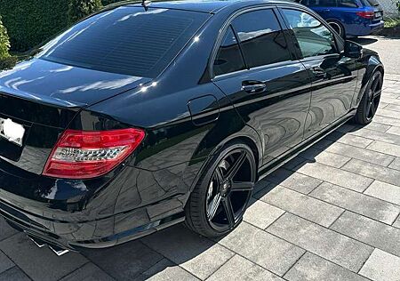 Mercedes-Benz C 63 AMG (204.077)
