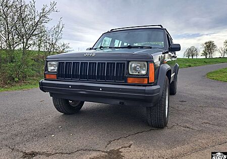 Jeep Cherokee 2.5 Jamboree