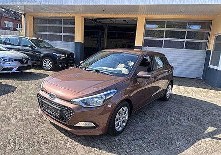 Hyundai i20 *KLIMA*LHZ*SHZ*MFL***