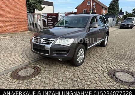 VW Touareg Volkswagen 3.0 V6 TDI*239 PS*LEDER*AUTOMATIK*AHK*