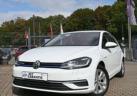 VW Golf Volkswagen VII 1.5 TSI Comfortline Navi LED Sitzhz.