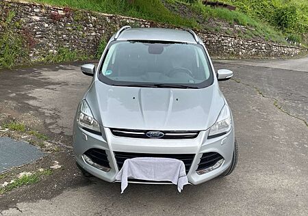 Ford Kuga 2.0 TDCi 4x4Titanium