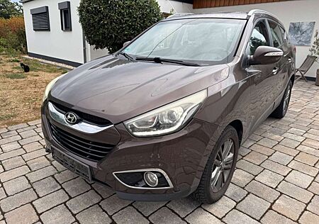 Hyundai iX35 FIFA World Cup Edition 2WD 1.7 CRDi