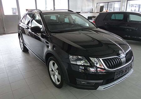 Skoda Octavia Scout 4x4 NAVI.LED.AHK.PDC