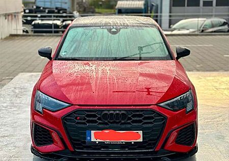 Audi S3 TFSI Limousine quattro S tronic edition one