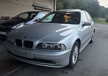 BMW 520i 520 e39