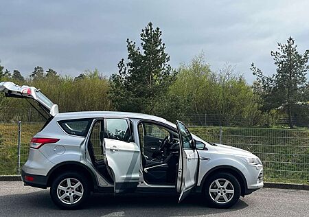 Ford Kuga 1.6 EcoBoost 2x4 Titanium
