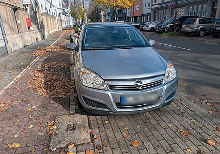 Opel Astra gebraucht kaufen Opel Astra Fließheck 5-Türer 1.6 Easytronic