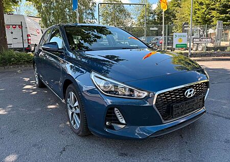 Hyundai i30 *1Hand*ServiceNeu*ReifenNeu*GARANTIE*
