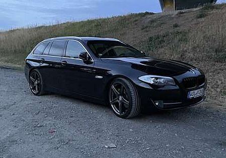 BMW 525d 525 Touring Sport-Aut.