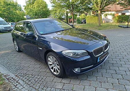 BMW 520 Top Ausstatung-HUD-Pano-360-Standheizung-Turbo neu