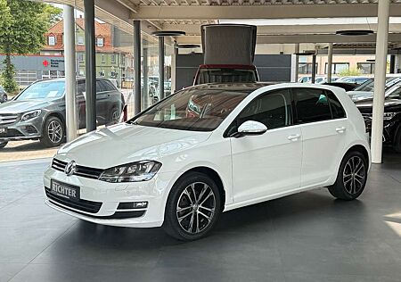 VW Golf Volkswagen VII 1.2TSI Allstar Xenon/NAVI/Kamera/Pano.