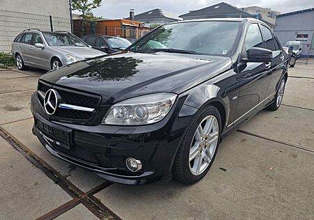 Mercedes-Benz C 250 CGI BlueEfficiency AMG Line. Garantie