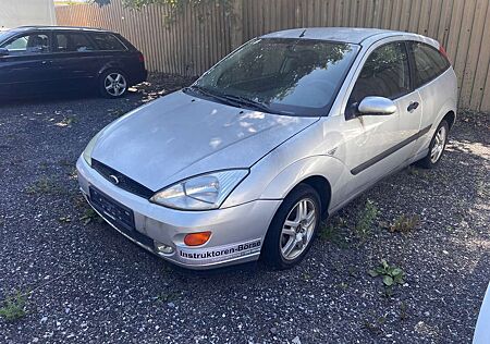Ford Focus Trend / Ersatzteil-Spender / ohne Papiere