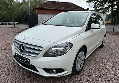 Mercedes-Benz B 200 B 180 CDI (246.200) / 1.Hand