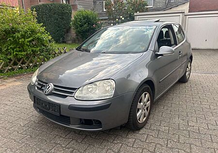 VW Golf Volkswagen V Lim. Trendline, KEIN TÜV, Klima