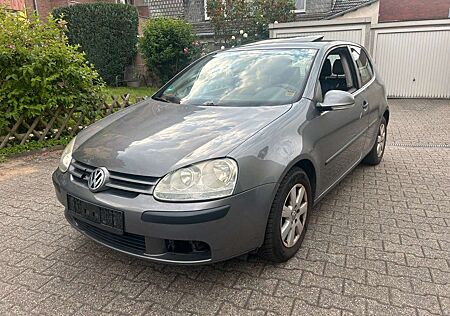 VW Golf Volkswagen V Lim. Trendline, KEIN TÜV, Klima