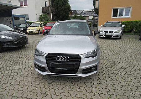 Audi A1 TDI Sportback S line außen*Automatik*