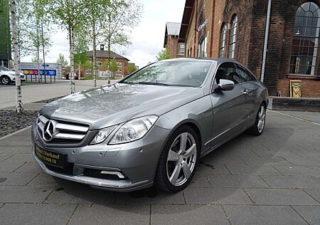 Mercedes-Benz E 500 Coupe V8-Top Ausstattung-2.Hand-Bi-Xenon