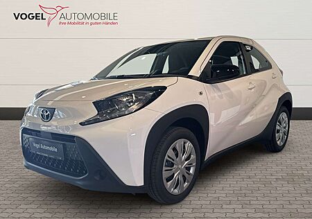 Toyota Aygo 1.0 Business Edition Kam.+Navi+ACC+PDC+SHZ