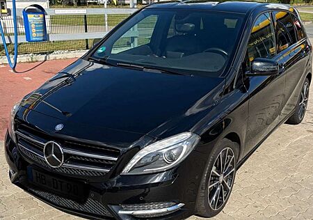 Mercedes-Benz B 180 BlueEFFICIENCY EDITION 1
