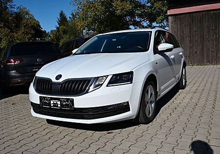 Skoda Octavia Combi Soleil 4x4/AHK/LED/ACC