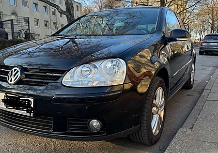 VW Golf Volkswagen V 1.6 United 8-Fach